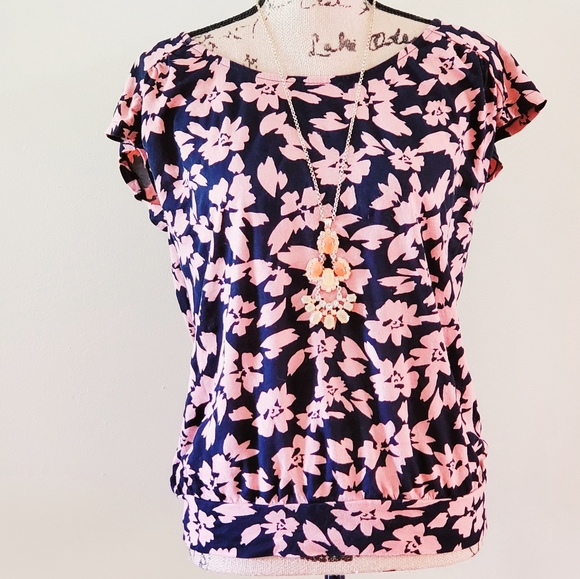 LOFT Tops - LOFT floral blouse